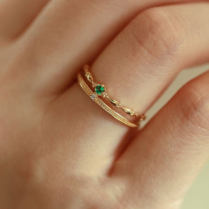 [] Lilian Emerald Ring
