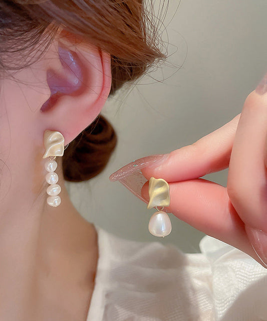 White Copper Asymmetric Pearl Tassel Drop Earrings