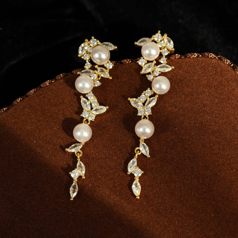 Floraison Pearl Earrings