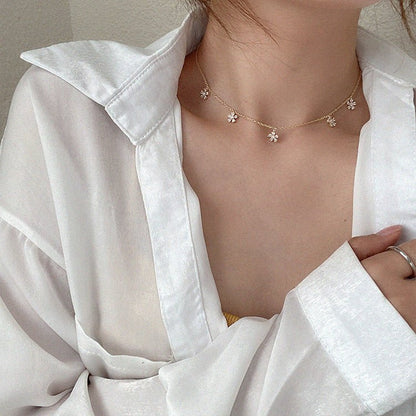 Winona Flower Choker Necklace