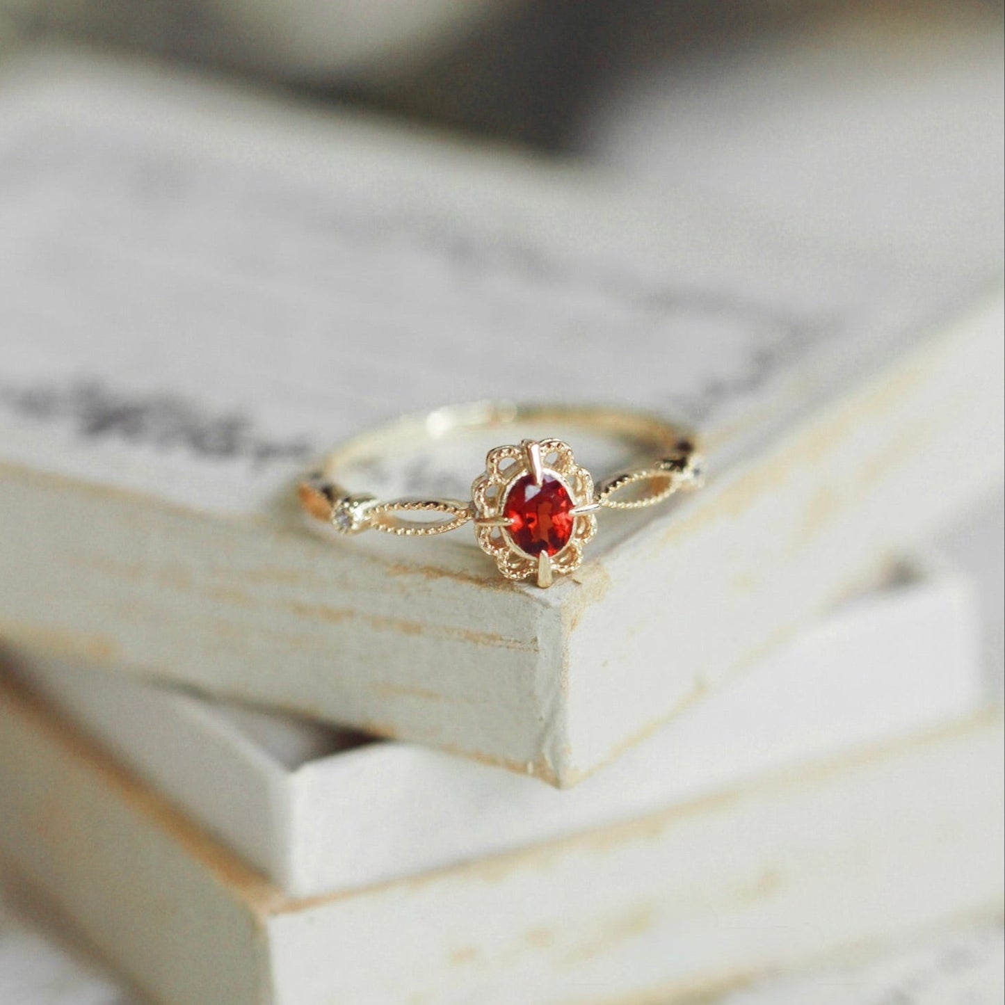 [sample ] Garnet Fleur Ring