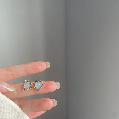 [] Chloe Heart Stud Earrings