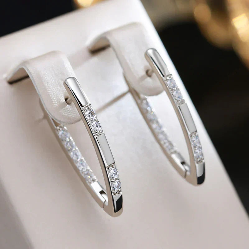 Beautiful Gold Earring with Unique Style