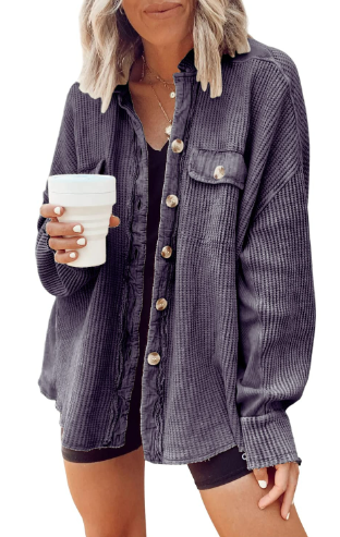 LM | Trendy coat with buttons: combines comfort and modern style