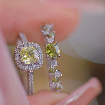 Clara Peridot Ring