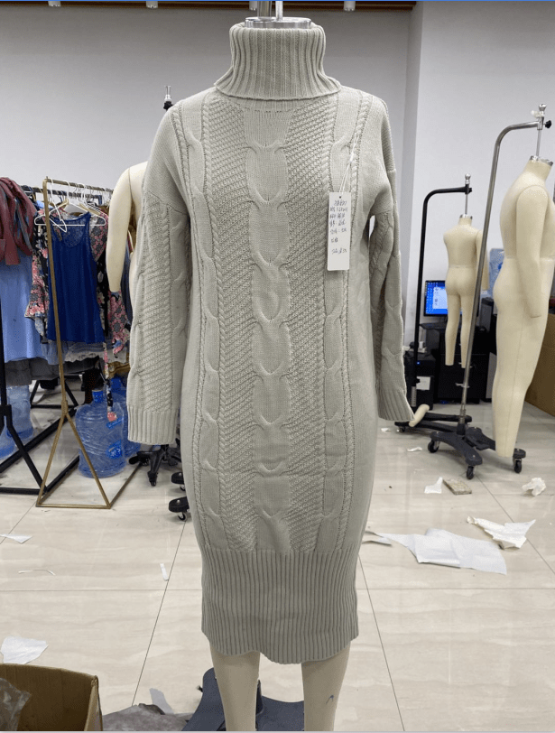LM | Loose, twisted knit turtleneck sweater 2024