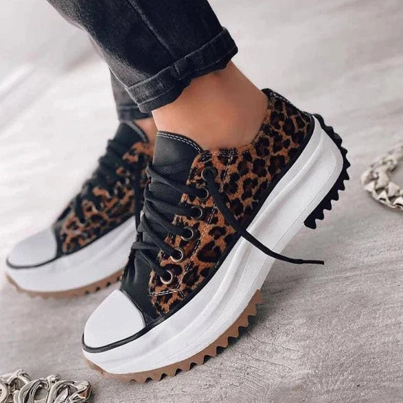 LM | Supportive and versatile orthopedic sneakers