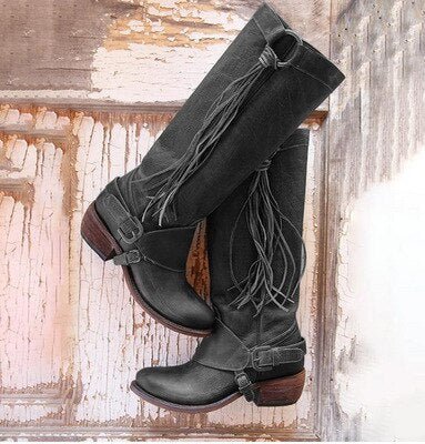 LM | Knee-length leather boots