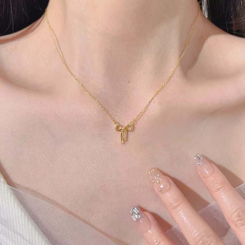 Bow Necklace in Gold