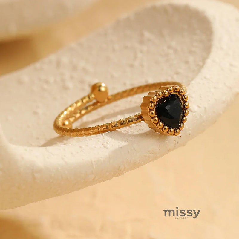 Gisselle Retro Heart Open Ring