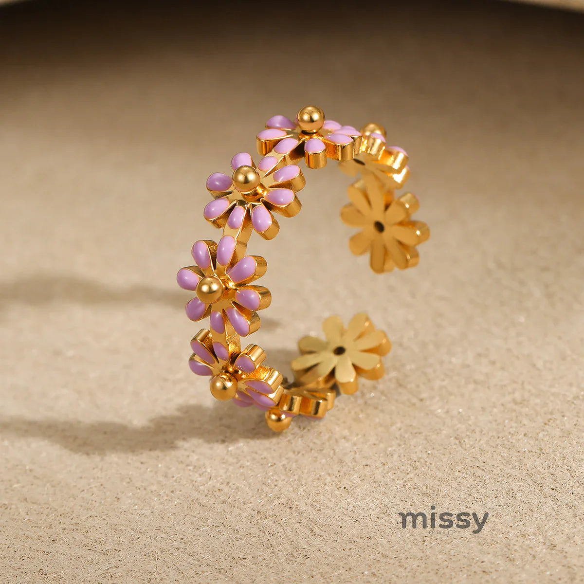 Hera Daisy Bloom Ring