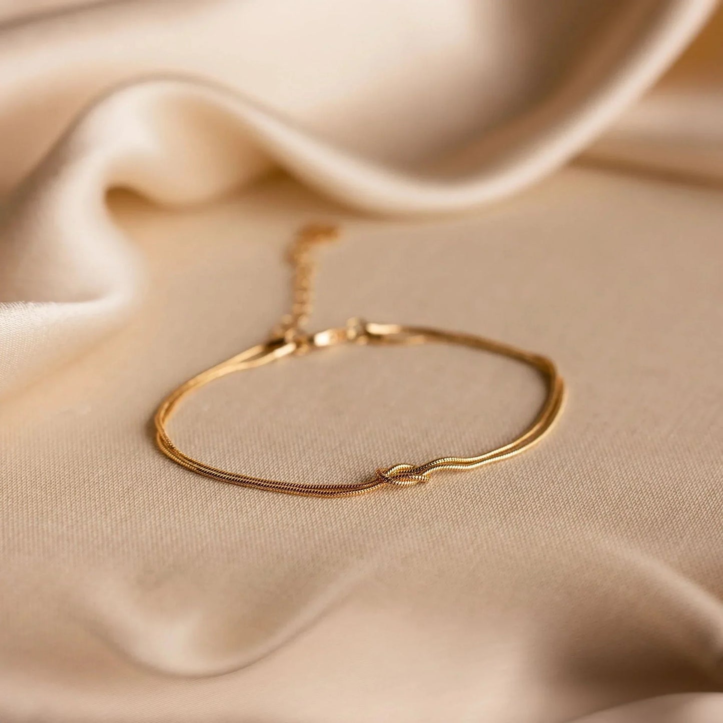 Knot Snake Chain Necklace