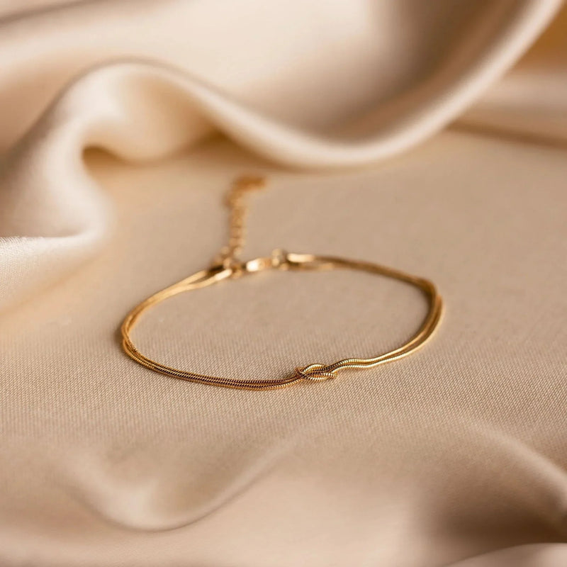 Knot Snake Chain Necklace