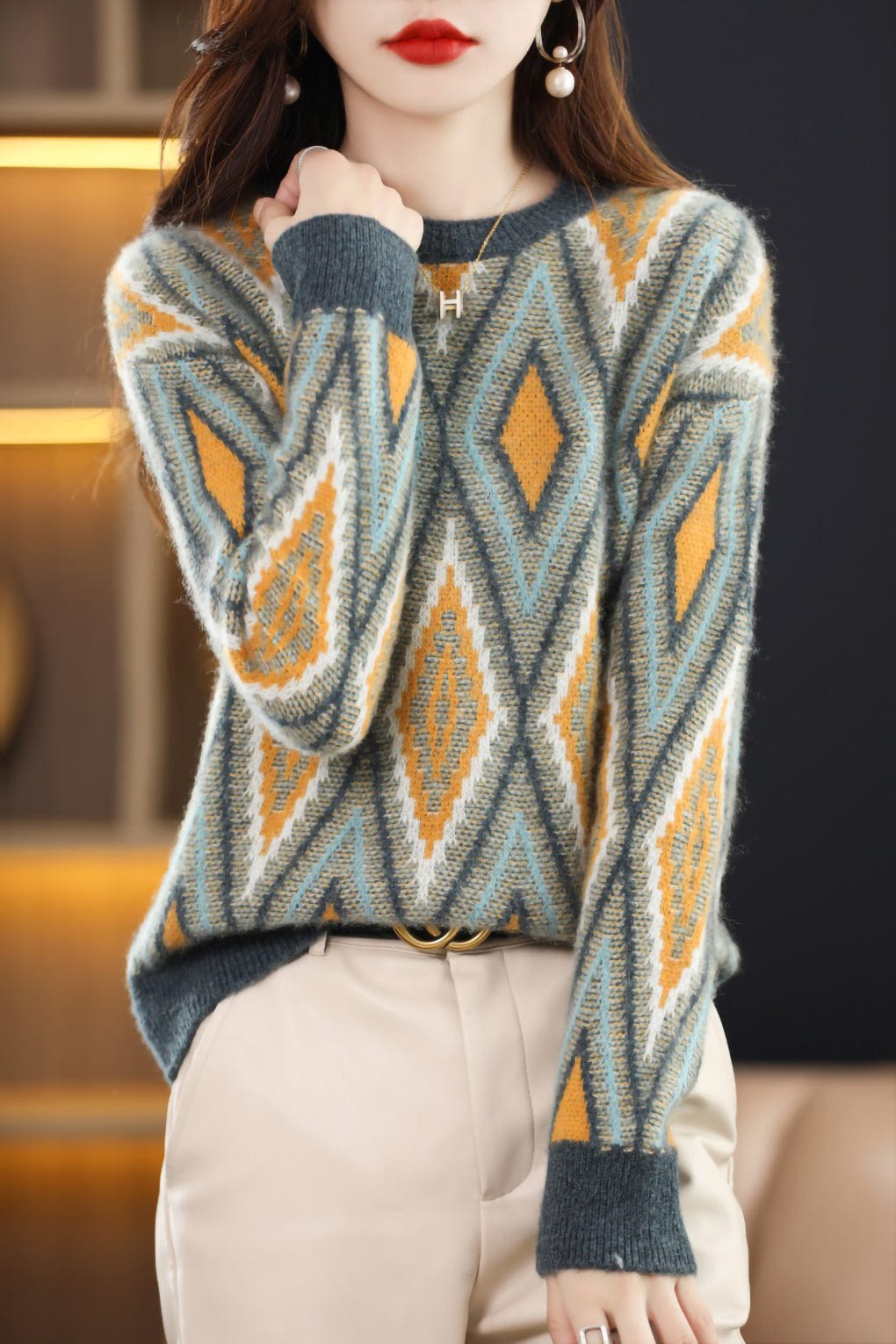 LM | Round neck knitted sweater 2024