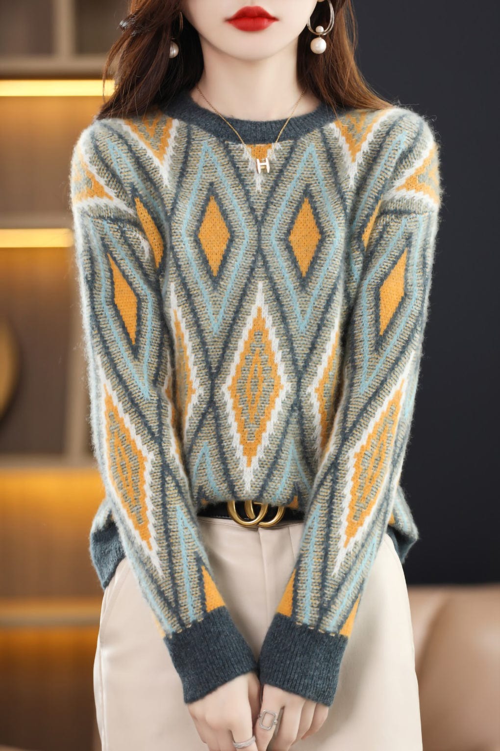 LM | Round neck knitted sweater 2024