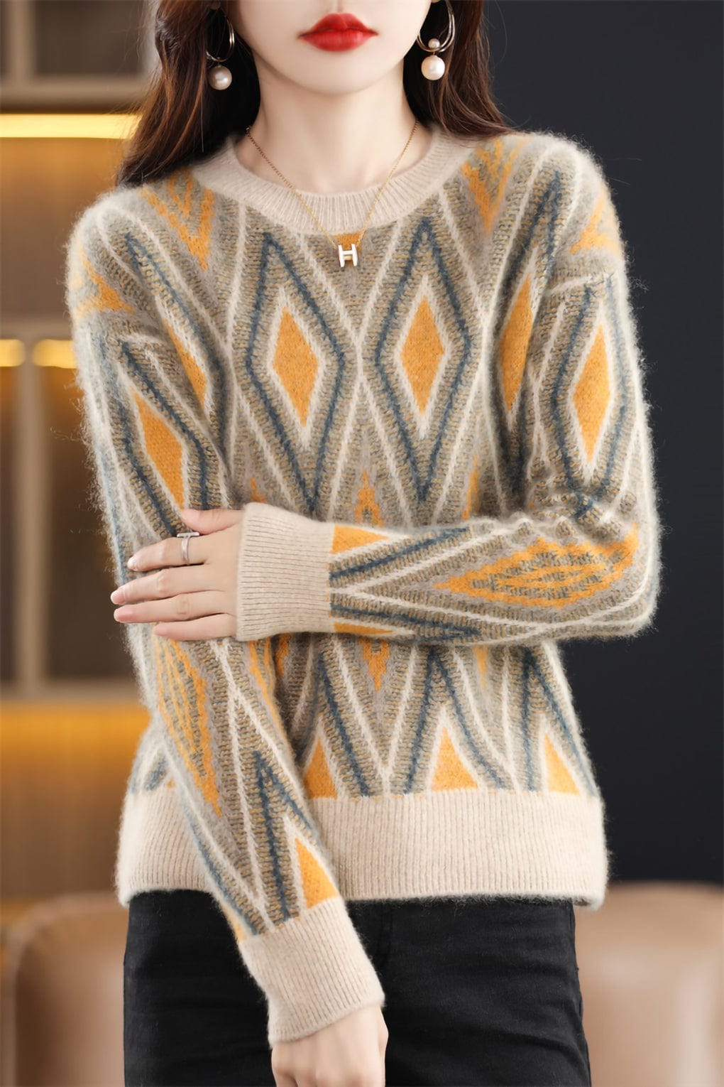 LM | Round neck knitted sweater 2024