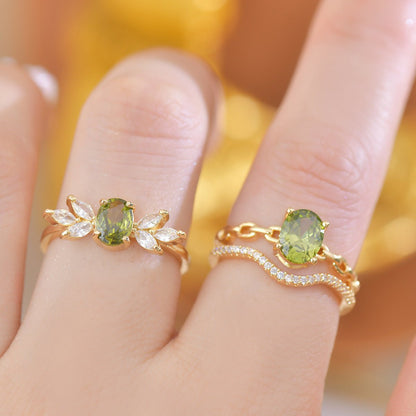 Nicola Peridot Ring