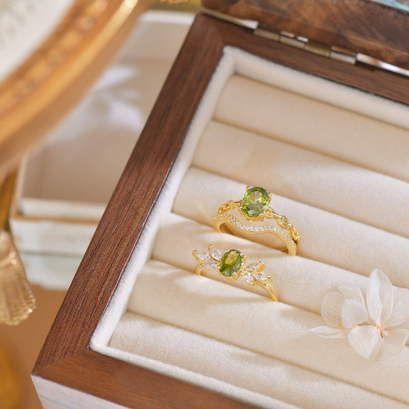 Nicola Peridot Ring