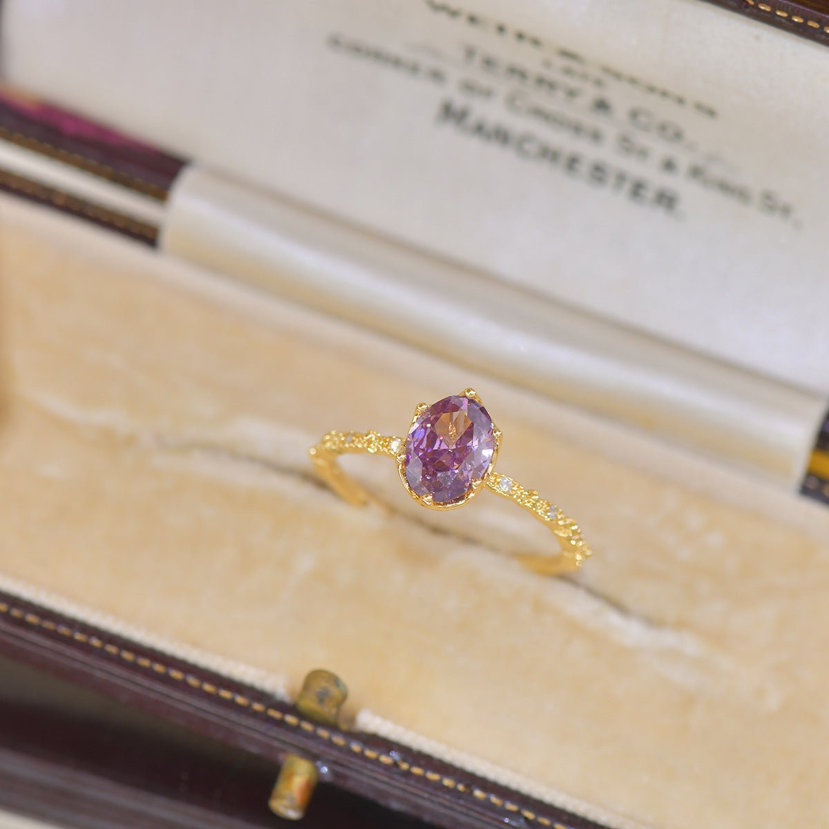 Oval Amethyst Ring