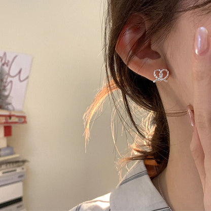 [] Pretzel Earrings