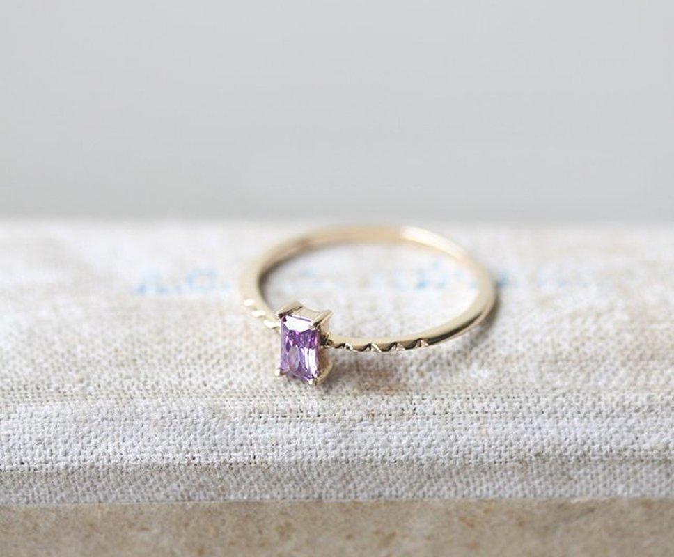 Dainty Amethyst Ring