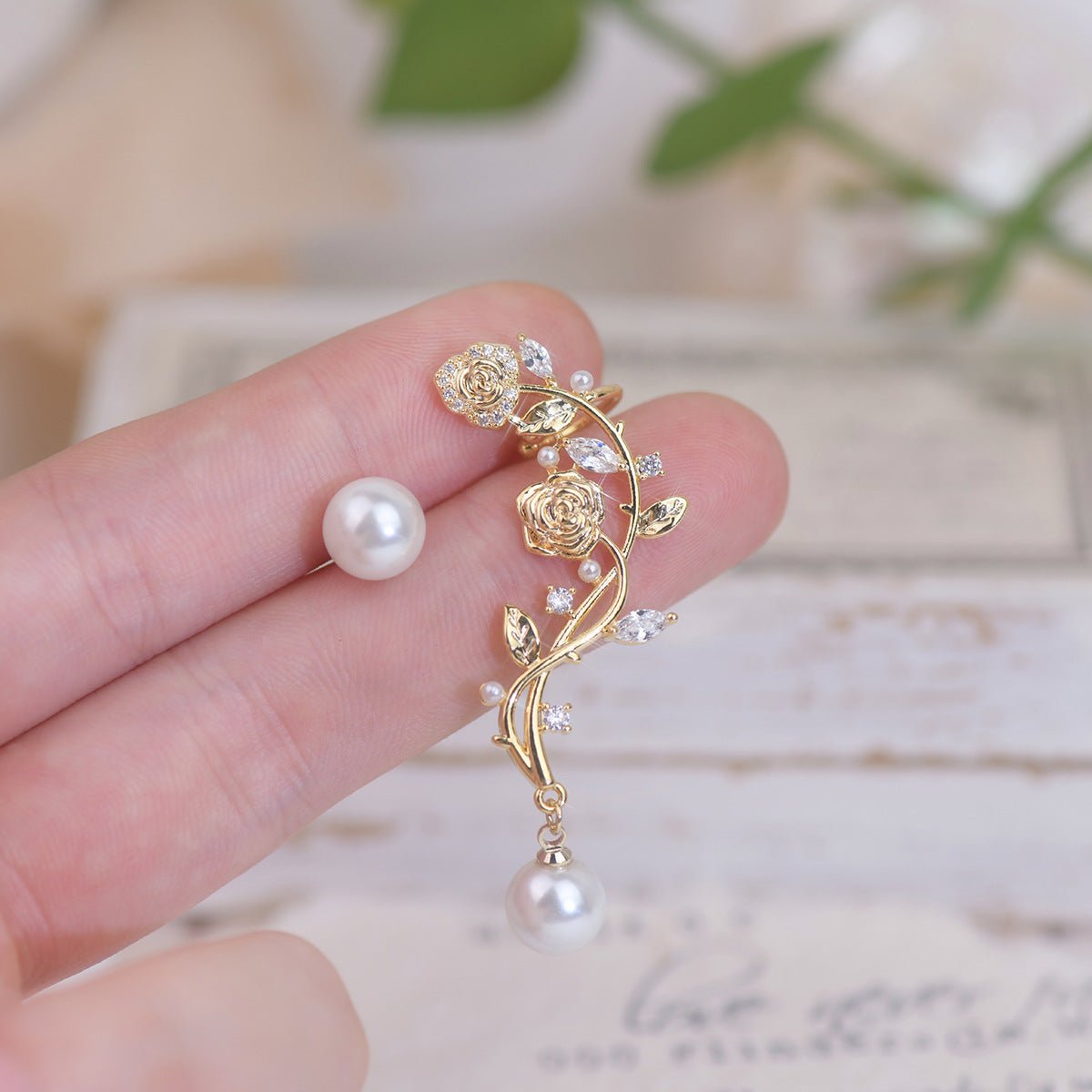 [] Rose Climber Earrings