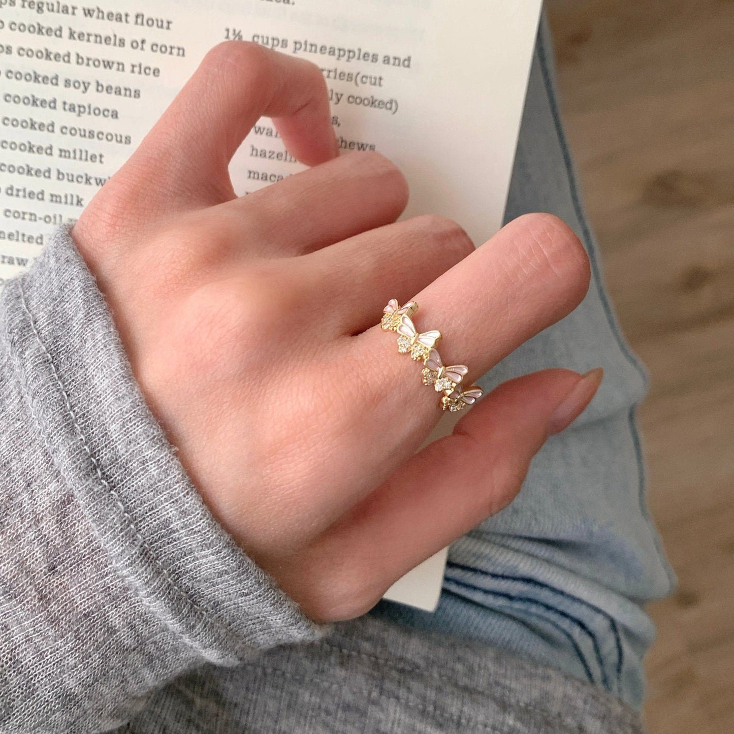 Rosy Flutter Ring