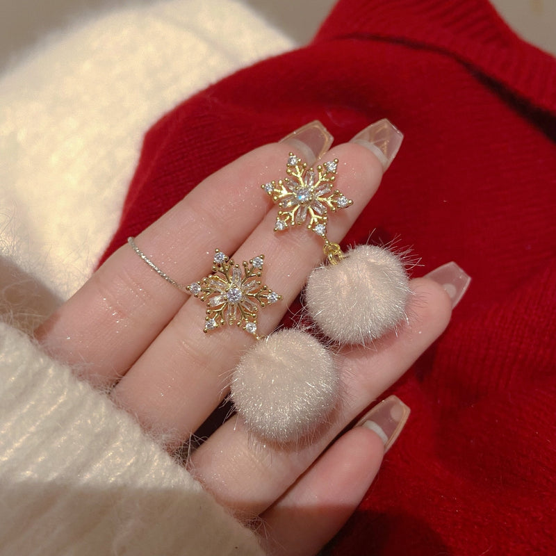 Lilith Snowflake Earrings