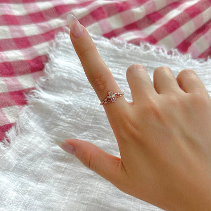 [] Genevieve Tiara Ring
