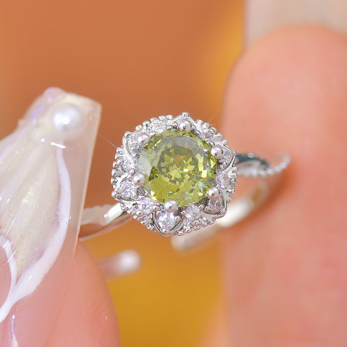 Twist Peridot Ring in Silver