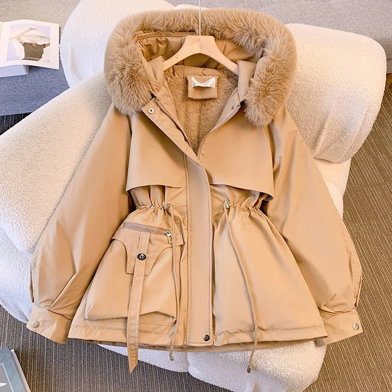 LM | stylish coat with fur collar