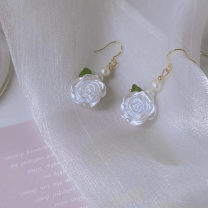 [] White Rose Earrings